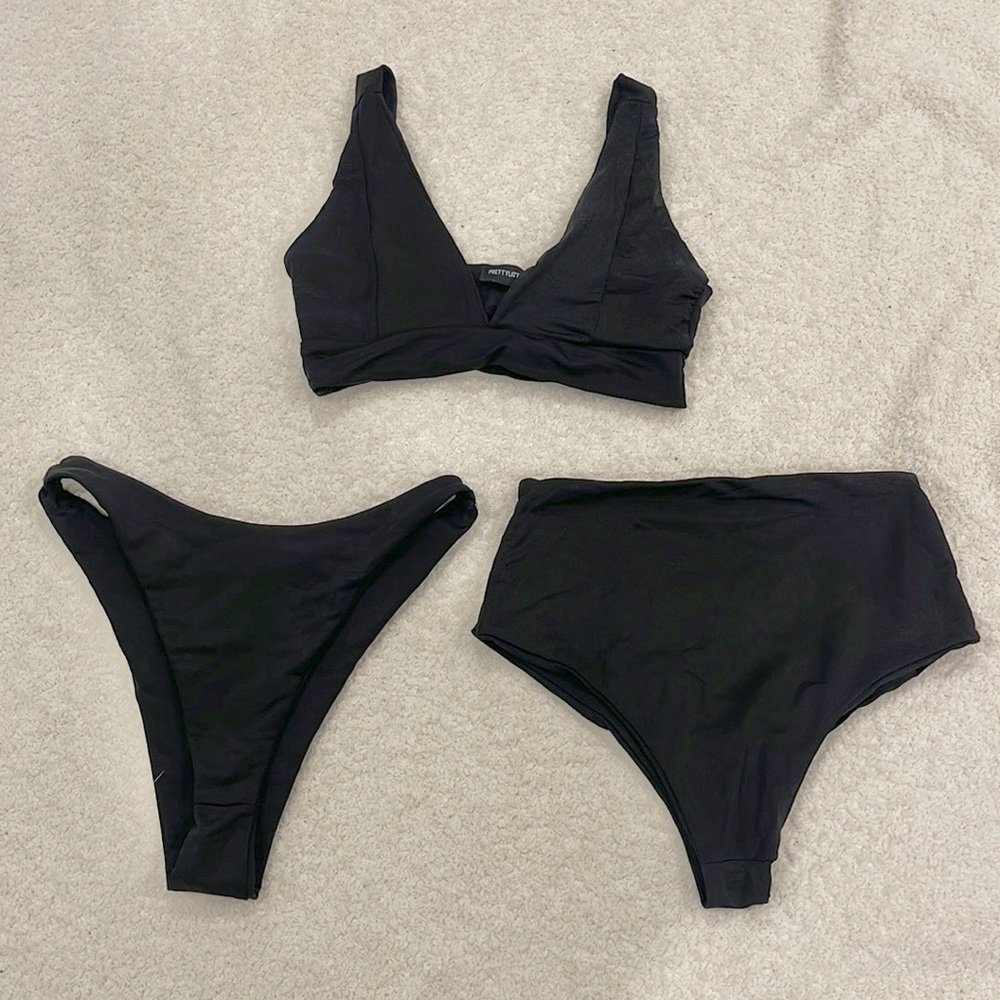 PRETTYLITTLETHING - High-waisted Bikini Set (includes all 3 pieces)